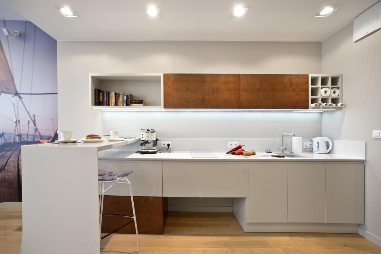Triton Park Accommodation By P&O Serviced Apartments Warsaw Ngoại thất bức ảnh