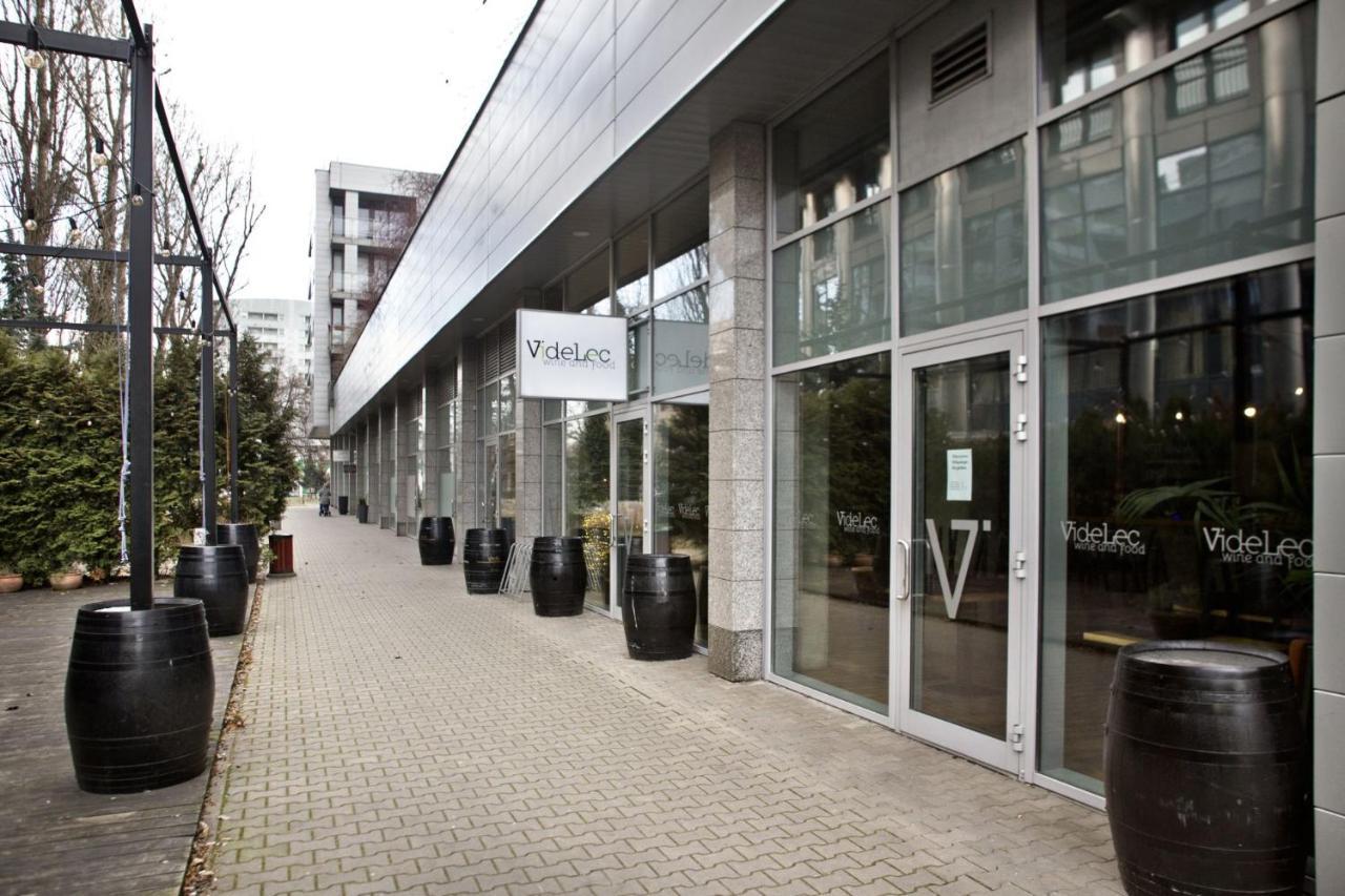 Triton Park Accommodation By P&O Serviced Apartments Warsaw Ngoại thất bức ảnh