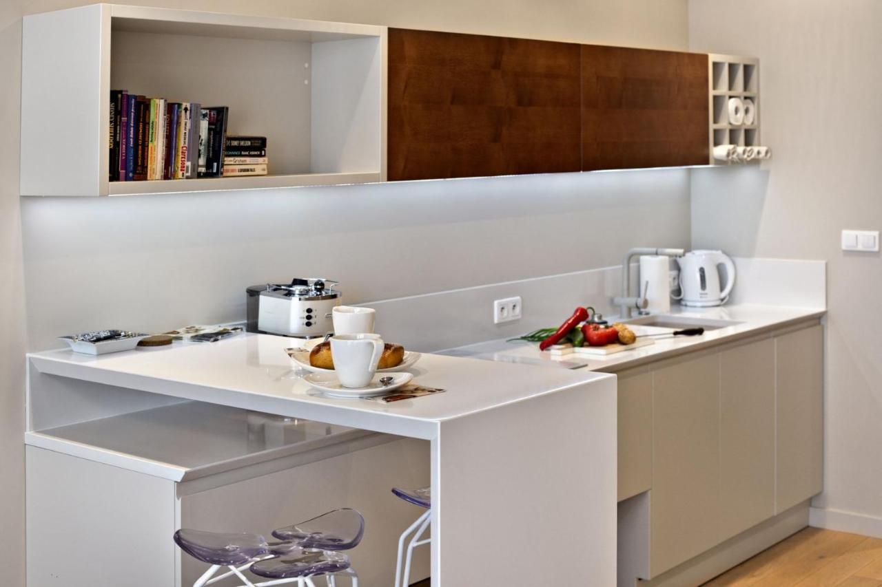 Triton Park Accommodation By P&O Serviced Apartments Warsaw Ngoại thất bức ảnh